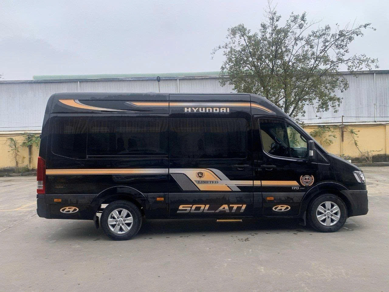 Cho thuê xe Hyundai - SOLATI tại Hải Phòng